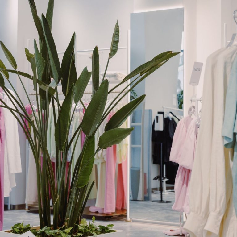 Czy butik powinien współpracować z wieloma dostawcami, czy z jednym sprawdzonym producentem