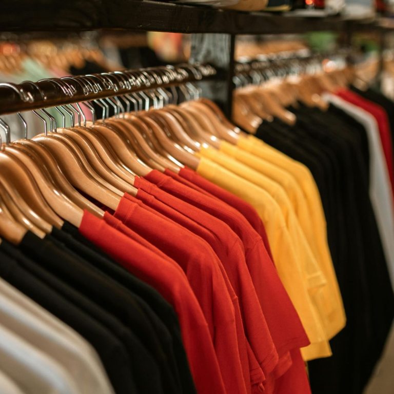 Na jakich modelach oprzeć pierwsze zamówienie do butiku z odzieżą damską